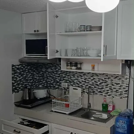 Lovely 2 Bedroom Condo With Free Secured Parking