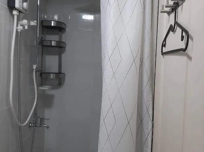 Lovely 2 Bedroom With Free Secured Parking